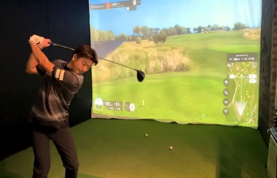 TERVEX GOLF 東神田店での実際のスイング